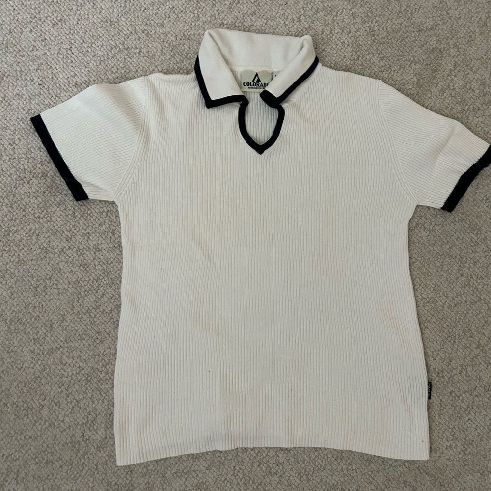Fitted collared shirt